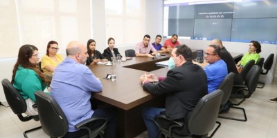 Imagem em Reunião Seduc Profuncionário