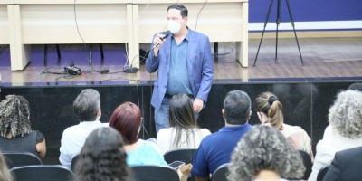 Imagem em Reunião na Seduc sobre o profuncionário.