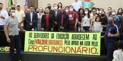 Imagem em Audiência comissão educação profuncionário.