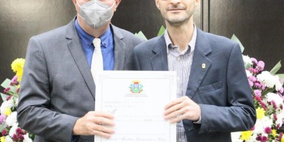 Imagem em Sessão solene saúde e titulo cidadão MT