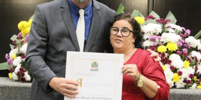 Imagem em Sessão solene saúde e titulo cidadão MT