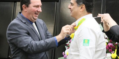 Imagem em Sessão solene saúde e titulo cidadão MT