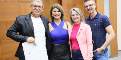 Imagem em Sessão solene saúde e titulo cidadão MT