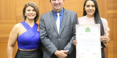 Imagem em Sessão solene saúde e titulo cidadão MT
