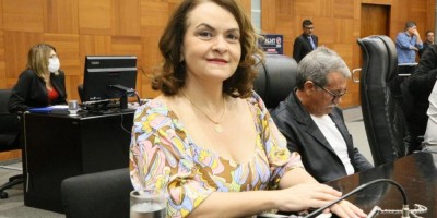 Imagem em Sessão solene saúde e titulo cidadão MT