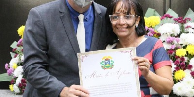 Imagem em Sessão solene saúde e titulo cidadão MT