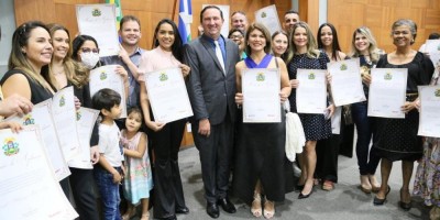 Imagem em Sessão solene saúde e titulo cidadão MT