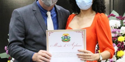 Imagem em Sessão solene saúde e titulo cidadão MT