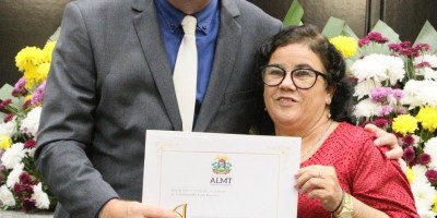 Imagem em Sessão solene saúde e titulo cidadão MT