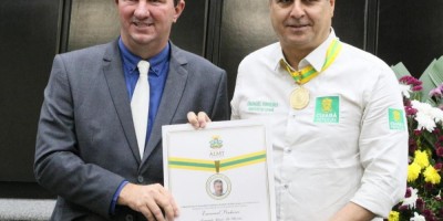 Imagem em Sessão solene saúde e titulo cidadão MT