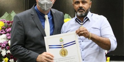 Imagem em Sessão solene saúde e titulo cidadão MT
