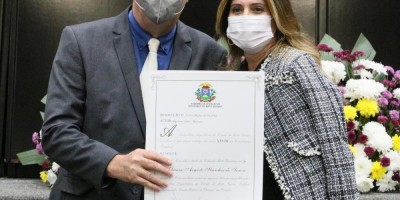 Imagem em Sessão solene saúde e titulo cidadão MT