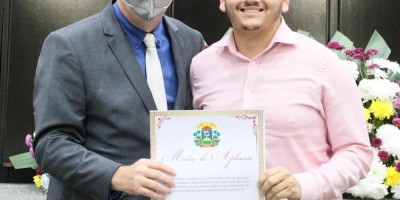 Imagem em Sessão solene saúde e titulo cidadão MT