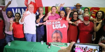 Imagem em Convenções Federação (PT, PV, e PCdoB) e Progressistas.