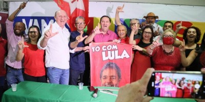 Imagem em Convenções Federação (PT, PV, e PCdoB) e Progressistas.
