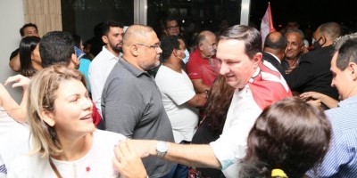 Imagem em Convenções Federação (PT, PV, e PCdoB) e Progressistas.