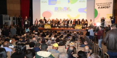 Imagem em Plenária de Lançamento do PPA