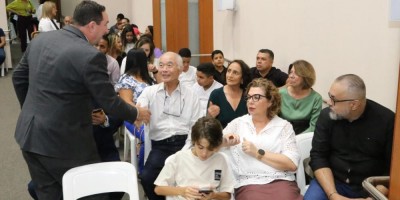 Imagem em Entrega de Títulos Cidadão MT, medalha Lucíola Zanirato e Moções de Aplausos.