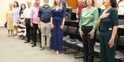 Imagem em Entrega de Títulos Cidadão MT, medalha Lucíola Zanirato e Moções de Aplausos.