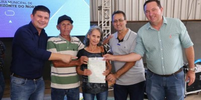 Imagem em Entrega de Títulos Rurais em Novo Horizonte do Norte.