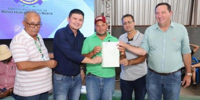 Imagem em Entrega de Títulos Rurais em Novo Horizonte do Norte.