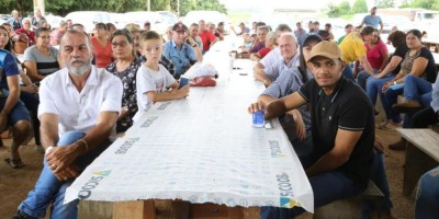 Imagem em Entrega de Títulos Rurais em Nova Ubiratã (Cedro Rosa).