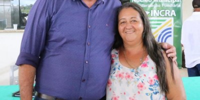 Imagem em Entrega de Títulos Rurais em Nova Ubiratã (Cedro Rosa).