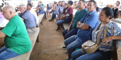 Imagem em Entrega de Títulos Rurais em Nova Ubiratã (Cedro Rosa).