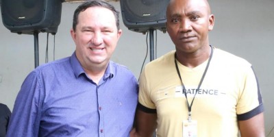 Imagem em Entrega de Títulos Rurais em Nova Ubiratã (Cedro Rosa).