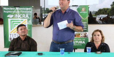 Imagem em Entrega de Títulos Rurais em Nova Ubiratã (Cedro Rosa).
