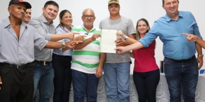 Imagem em Entrega de Títulos Rurais em São José do Rio Claro.