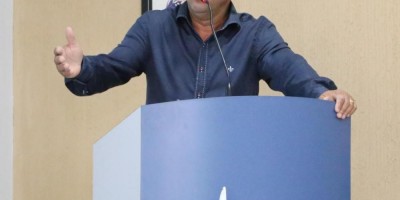 Imagem em Reunião na Câmara Municipal de Nova Brasilândia.