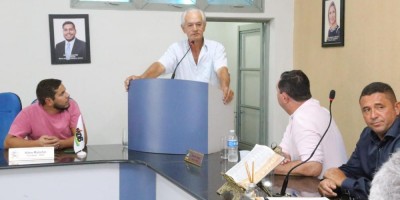 Imagem em Reunião na Câmara Municipal de Nova Brasilândia.