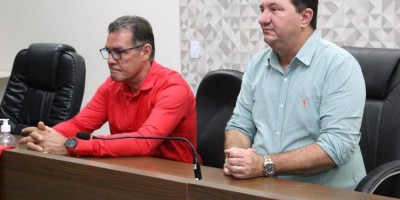 Imagem em Reunião na Câmara Municipal de Guarantã do Norte.