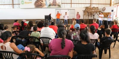 Imagem em Reunião com Acampados da Gleba Gama, Nova Guarita.
