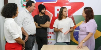 Imagem em Inauguração do Diretório Municipal do PT de Confresa.