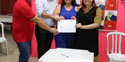 Imagem em Ato de Filiação em Nossa Senhora do Livramento.