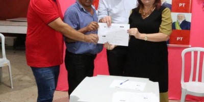 Imagem em Ato de Filiação em Nossa Senhora do Livramento.