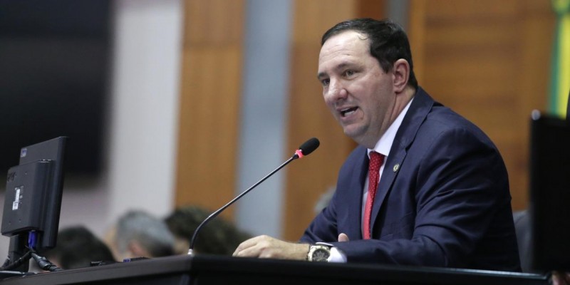 Estado deixa de investir R$ 1 bi em educação pública