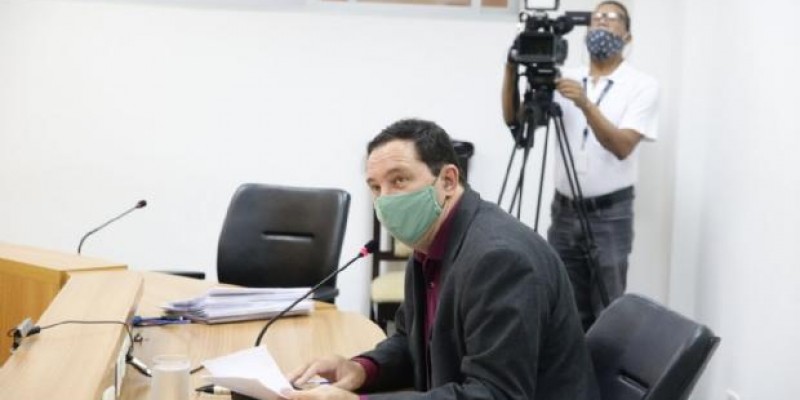 Comissão cobra sanção do auxilio emergencial para professores interinos