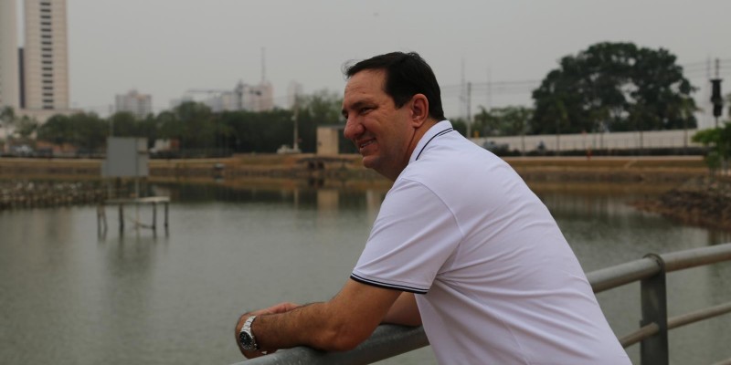 Infecção por Covid-19 diminui, e deputado tem melhora significativa