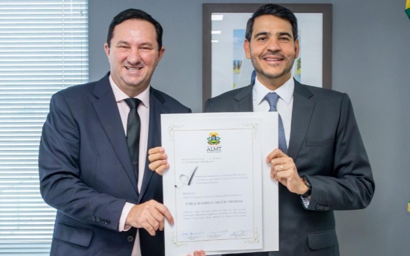 Deputado Barranco entrega Título de Cidadão Mato-Grossense ao ministro Jorge Messias e destaca compromisso com a democracia