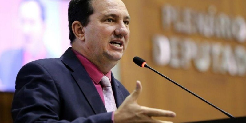 Barranco critica líder do governo que preside a CCJR
