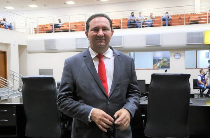Resultado de nova tomografia mostra que deputado segue com pneumonia