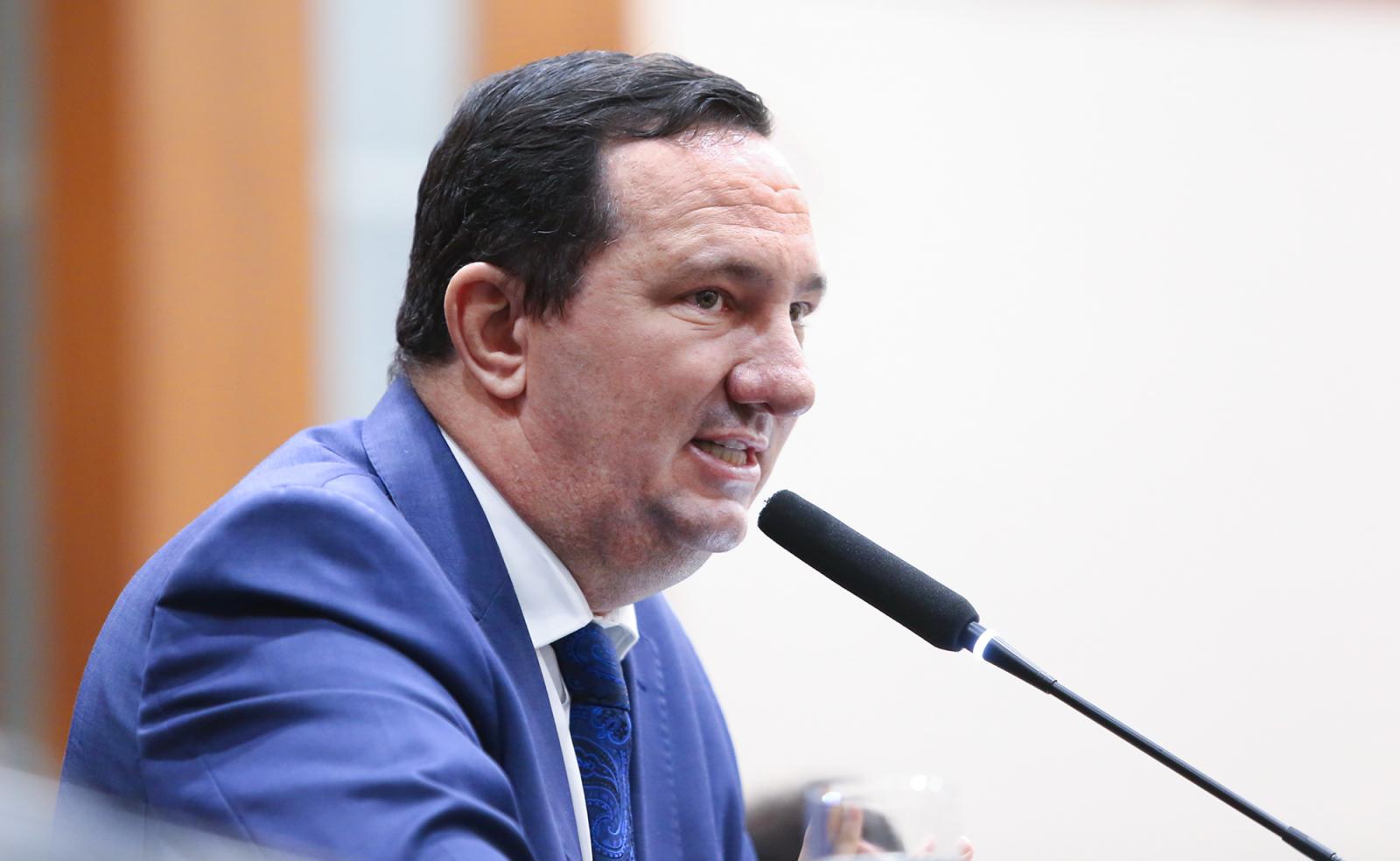 Barranco vota contra aprovação das contas do Governo Mauro Mendes em 2019