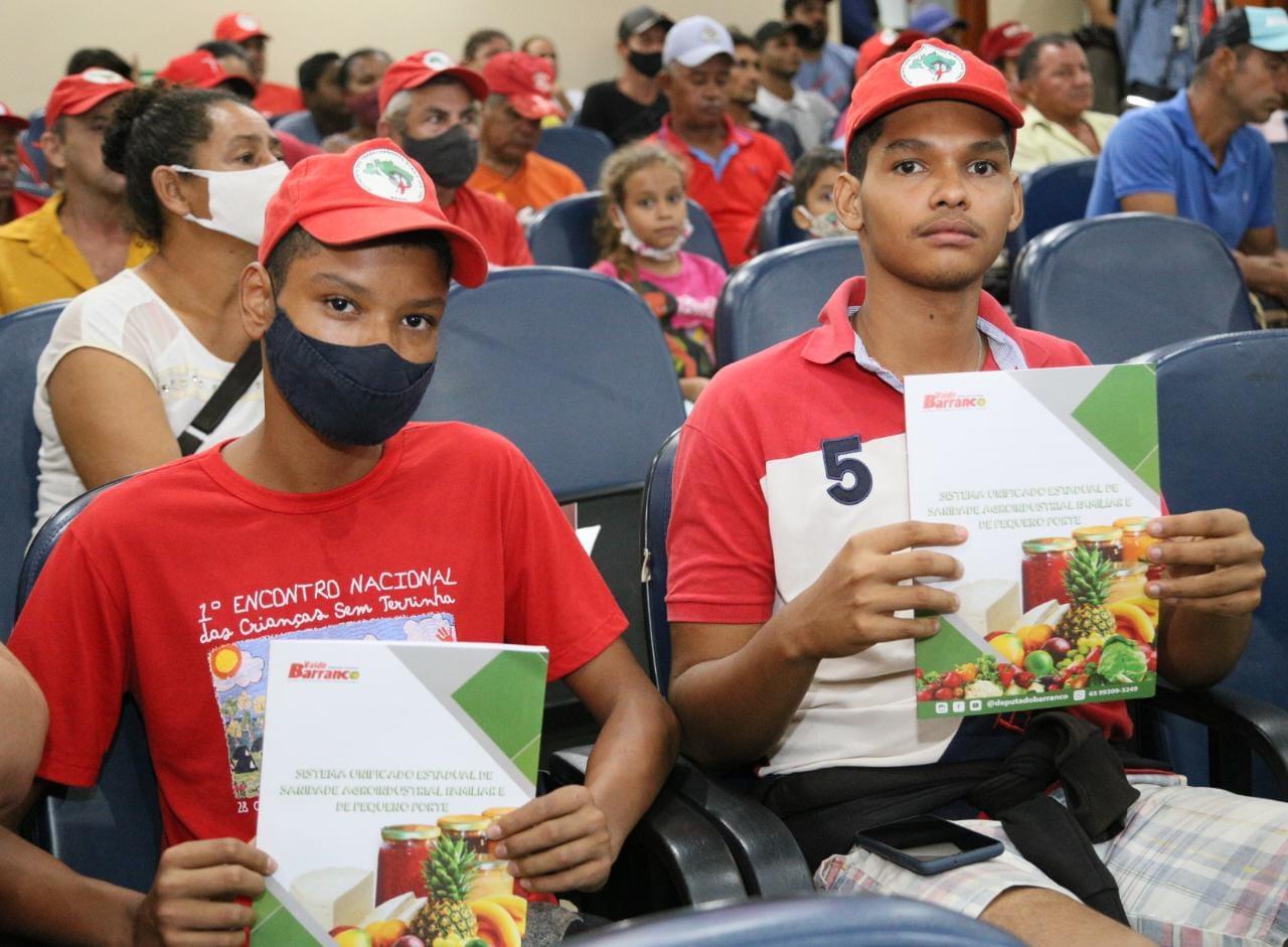 Audiência pública debate divisão de terras e fomento a agricultura familiar Audiência pública debate divisão de terras e fomento a agricultura familiar