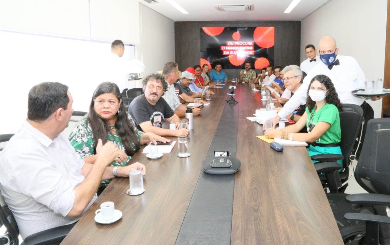 Deputado se reúne com Comissão Pastoral da Terra (CPT) e Governador para tratar de regularização fundiária