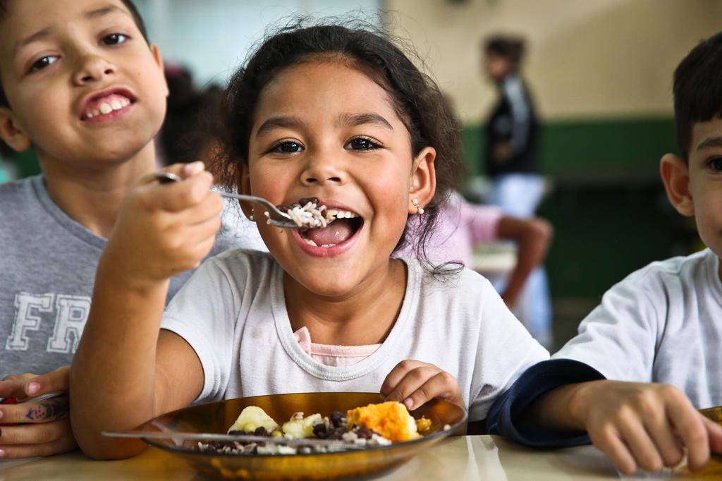 Lei garante alimentação para estudantes de escolas de Mato Grosso