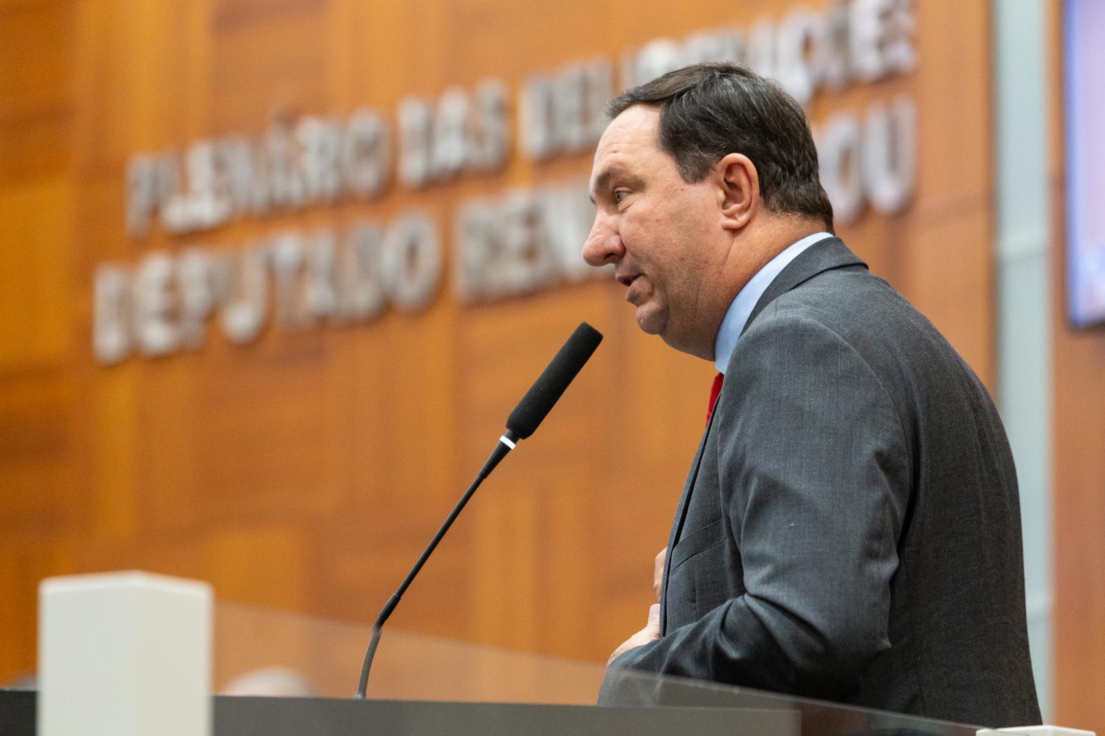 Deputado quer a criação de políticas públicas para dar oportunidades de emprego à população com deficiência
