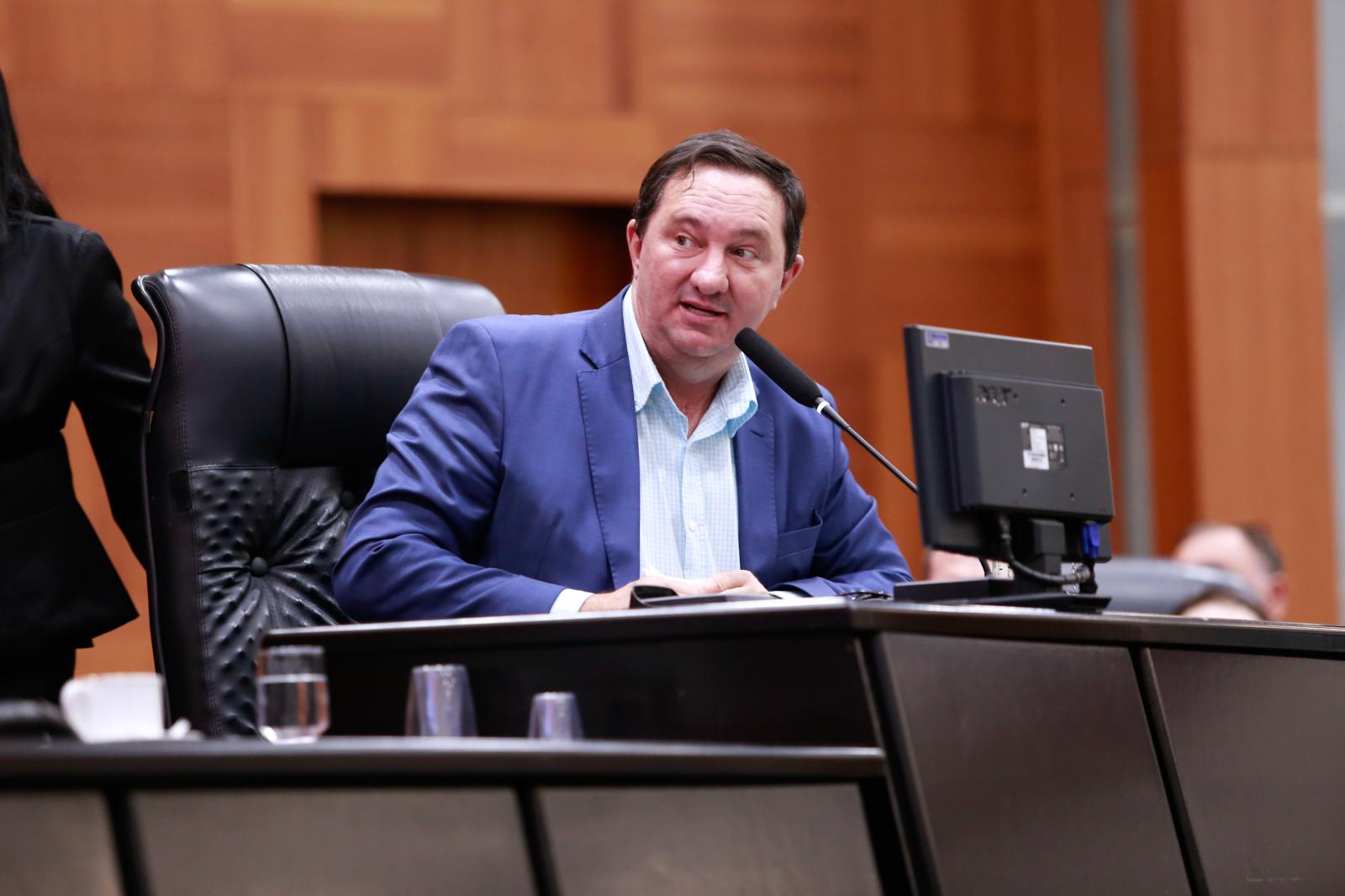 Deputado pede providências para melhorar os atendimentos do Detran de MT